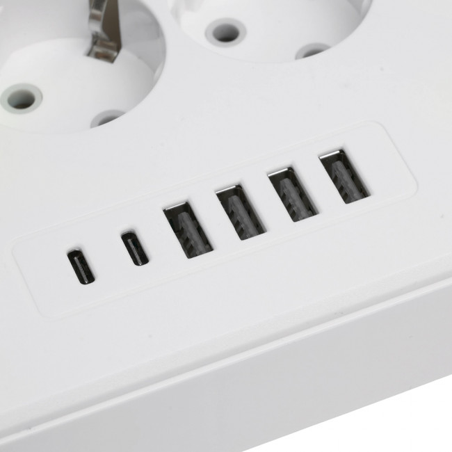 Удлинитель 3-местный c/з 3x1 мм2, 3 м, 250В, 10А, 4USB+2Type-C 2,4А, серия Home plus, белый STEKKER HM09-36-02, артикул STEKKER 49979