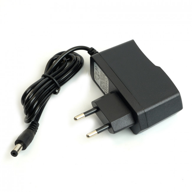 Светодиодный прожектор Feron LL-950 переносной с зарядным устройством IP66 30W 6400K, артикул FERON 48675