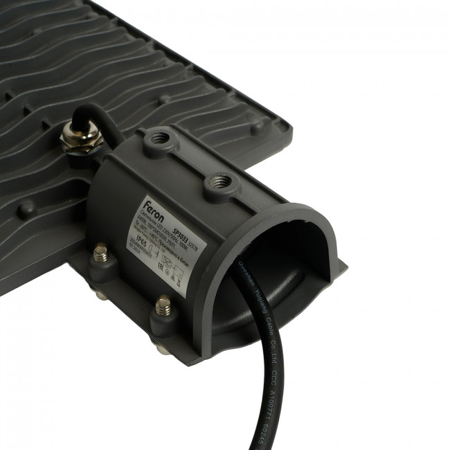 Светодиодный уличный консольный светильник Feron SP3033 100W 6400K 230V, серый, артикул FERON 32578 Светодиодный уличный консольный светильник Feron SP3033 100W 6400K 230V, серый, артикул FERON 32578